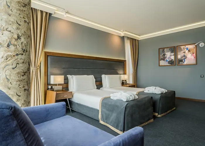 Budapest Hotel - Free Parking